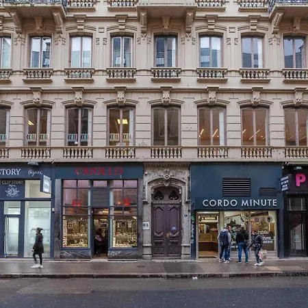 Guestready - Hotel De Ville - Hypercentre Lyon Exterior foto